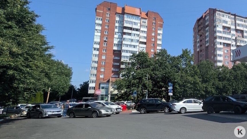 Калининградцам объяснили, грозит ли штраф за остановку под знаком в очереди на АЗС - Новости Калининграда | Фото: «Клопс»