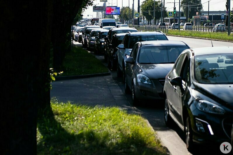 Бензин в дефиците, дороги пустеют: улицы Калининграда вспоминают тишину ковидных времён (фоторепортаж) - Новости Калининграда | Фото: Александр Подгорчук / «Клопс»