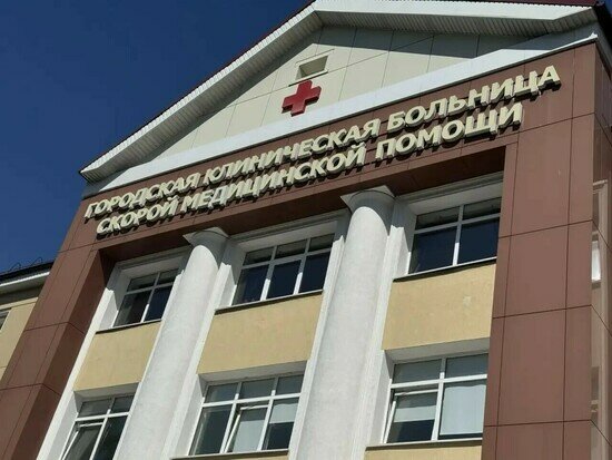 Женщина, спасшая мальчика, получила травмы и была госпитализирована в Больницу скорой медицинской помощи.  | Фото: минздрав Калининградской области