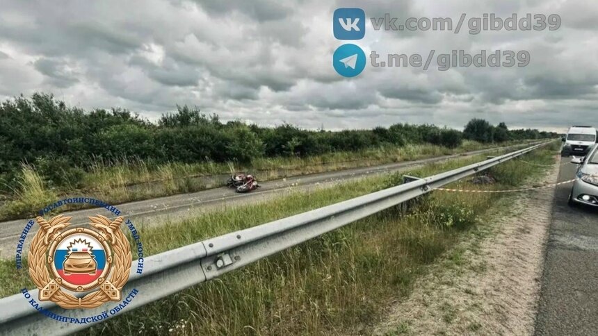 Под Багратионовском мотоциклист без шлема врезался в отбойник и погиб - Новости Калининграда | Фото: сообщество Госавтоинспекции Калининградской области / «ВКонтакте»