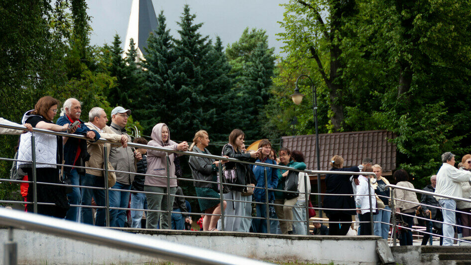 Гостей праздника ждала яркая концертная программа. | Фото: Маргарита Юркова