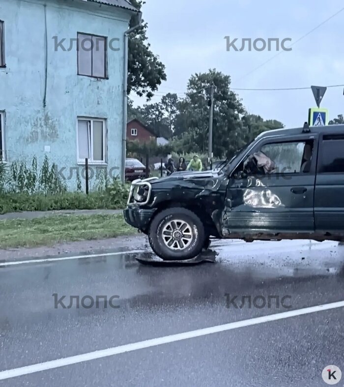 По словам свидетелей, водитель внедорожника даже не подошёл к пострадавшим из скорой  | Фото: очевидец