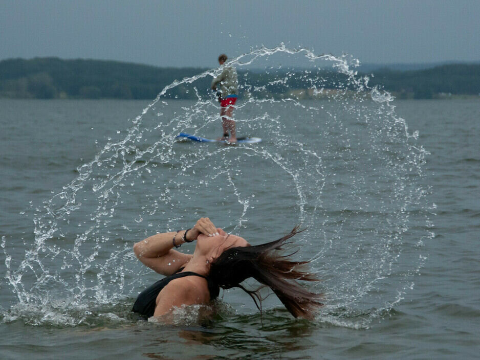 Лето, озеро Виштынецкое перед дождём