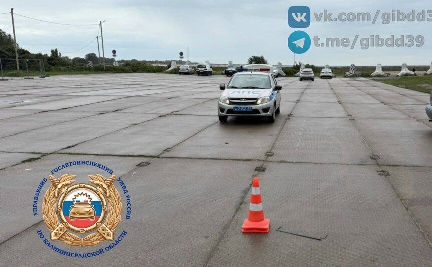 В Балтийске легковушка сбила двух человек, гулявших ночью у Северного мола - Новости Калининграда | Фото: сообщество Госавтоинспекции Калининградской области / «ВКонтакте»