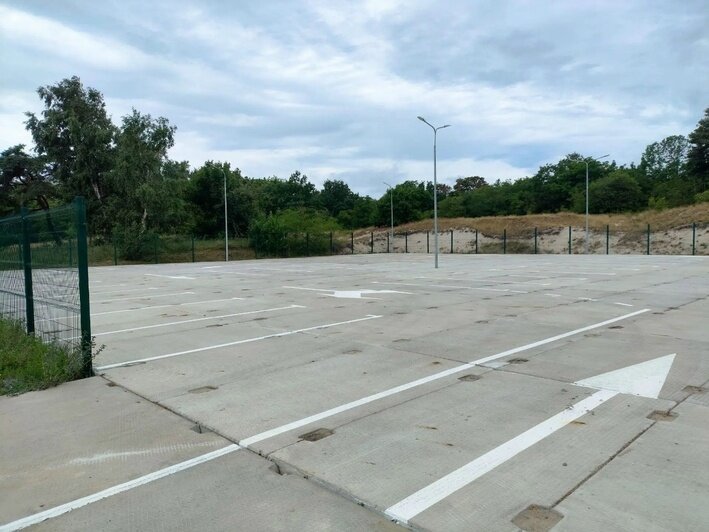 В Балтийске открыли две парковки, которые должны разгрузить улицы в разгар туристического сезона - Новости Калининграда | Фото: сообщество администрации Балтийского городского округа / «ВКонтакте»