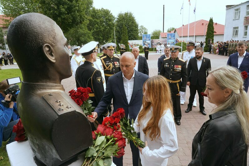 В Балтийске вручили награды ветеранам, почётным гражданам и участникам СВО (фото) - Новости Калининграда | Фото: Эдуард Молчанов
