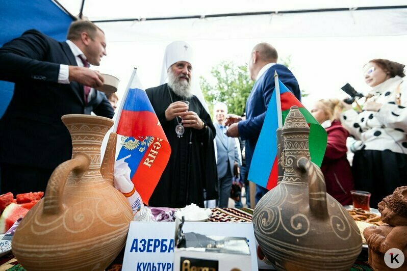 Плов и звон монист: в Калининграде впервые прошёл фестиваль «Симфония народов» (фоторепортаж)   - Новости Калининграда | Фото: Александр Подгорчук / «Клопс»