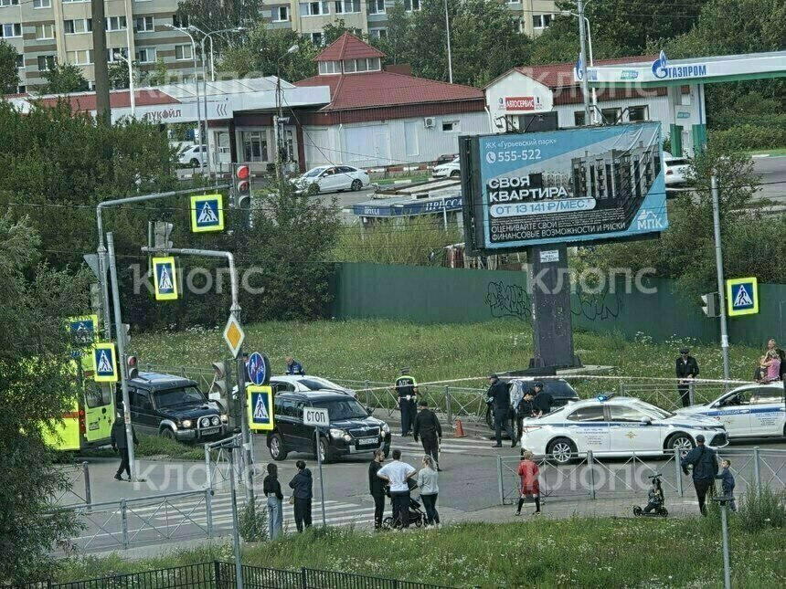 В аварии на перекрёстке Кошевого — Карамзина, где видели окровавленного мужчину, погибла пенсионерка - Новости Калининграда | Фото: очевидцы