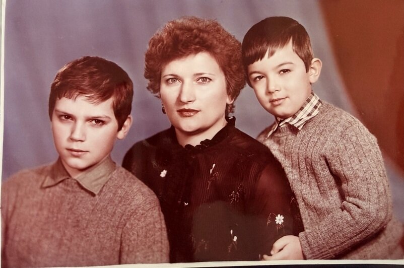 У четы Мугбиловых двое сыновей и дочь, а сейчас уже и семеро внуков  | Фото: архив героев публикации