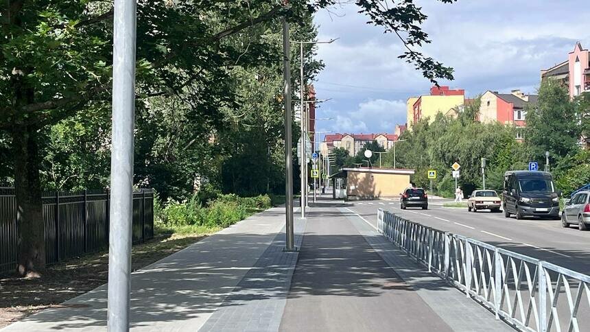В Калининграде придумали, что сделать с торговой палаткой, стоящей прямо посреди улицы Майской - Новости Калининграда | Фото: «Клопс»