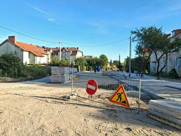 Часть Орудийной закрыли из-за капремонта, дома рядом с дорогой заметно «просели» (видео) - Новости Калининграда | Фото Михаила Лаврукайтиса