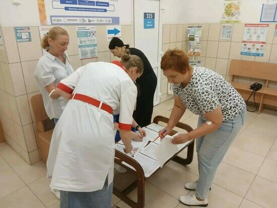 Люди, пришедшие на акцию «Здоровье выходного дня» | Фото: министерство здравоохранения Калининградской области