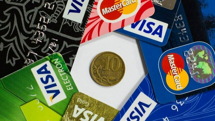 Станут бесполезным пластиком: карты Visa и Mastercard в 2027 году выйдут из оборота в России - Новости Калининграда | Фото: Александр Подгорчук / Архив «Клопс»