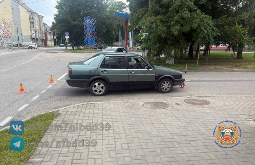 В Гусеве легковушка сбила пешехода, переходившего дорогу не по зебре - Новости Калининграда | Фото: сообщество Госавтоинспекции Калининградской области / «ВКонтакте»