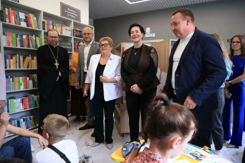 На Левитана открыли новую библиотеку с медиазалом и пространством для выставок (фото) - Новости Калининграда | Фото: канал сити-менеджера Калининграда Елены Дятловой / Телеграм