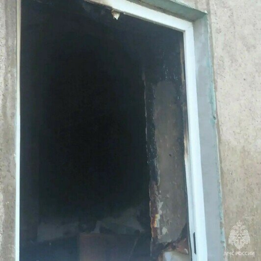 В Славском районе вспыхнула квартира: ребёнок оказался в больнице после пожара - Новости Калининграда | Фото: МЧС региона