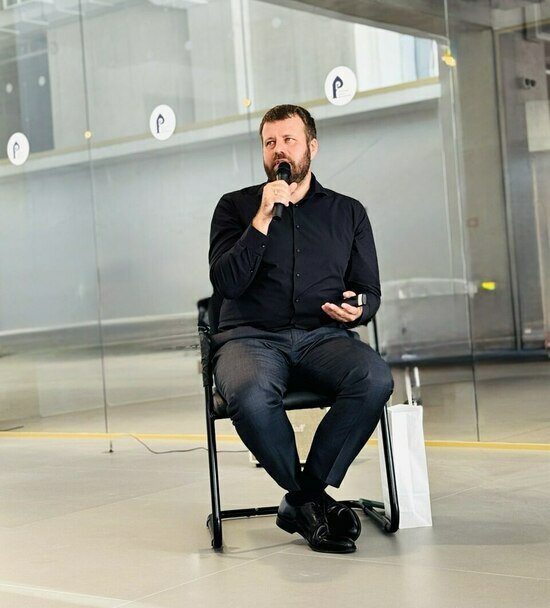 Калининградский парфюмер Игорь Булгар превращает воспоминания в ароматы | Фото: Русский Центр Искусства 