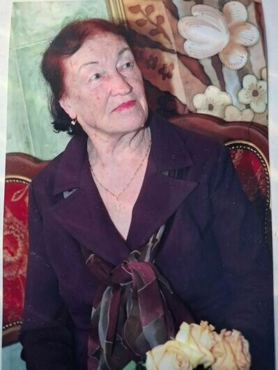 Нина Алексеевна Смирнова сейчас в 100 лет и в свои 82 года | Фото: архив героя публикации