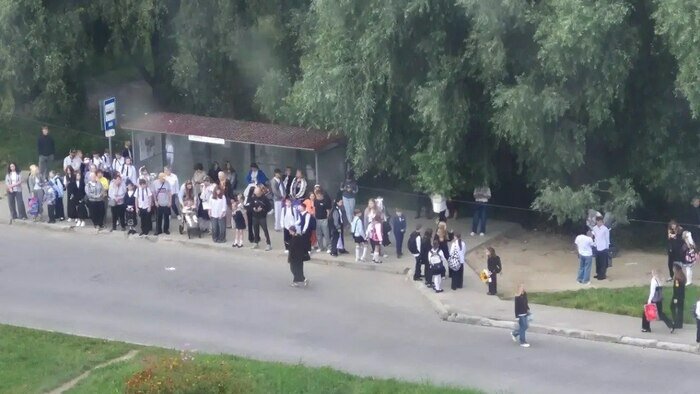«Уезжает только треть»: жители нового района Калининграда пожаловались на опоздание детей в школу из-за отсутствия автобусов (фото, видео) - Новости Калининграда | Фото читателя