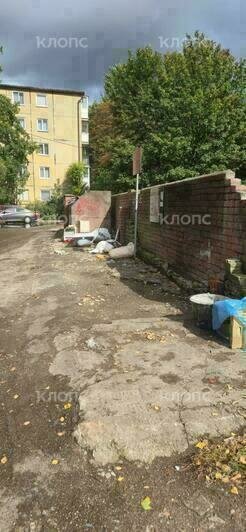 Площадка на улице Минской снова завалена мусором | Фото: «Клопс»