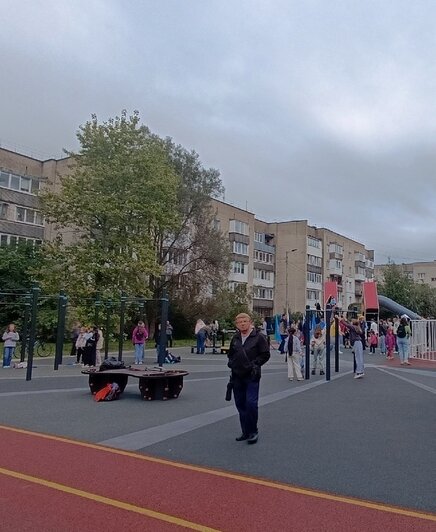 В Московском районе Калининграда открыли спортивную площадку и детский городок  - Новости Калининграда | Фото: «Клопс»