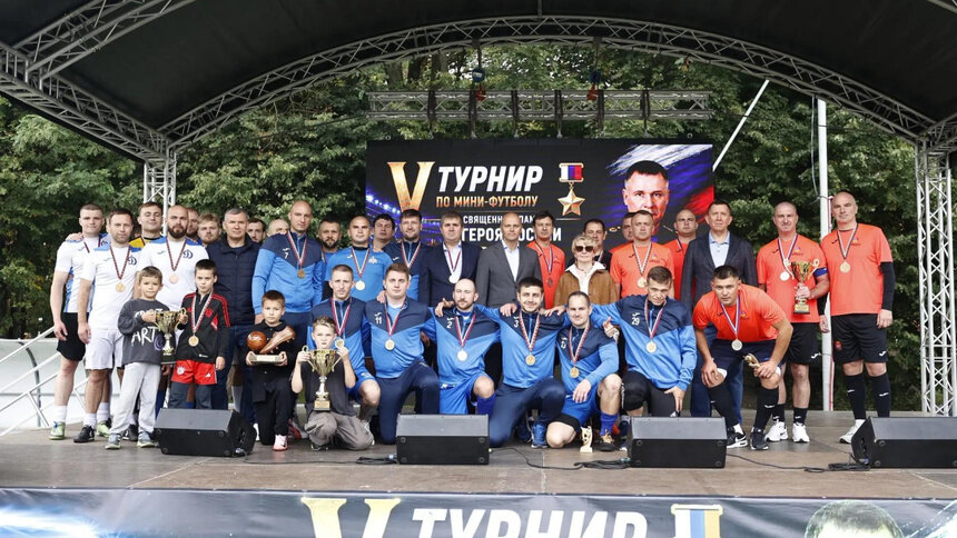 В Калининградской области прошел пятый турнир по мини-футболу, посвященный памяти Евгения Зиничева | Фото: правительство Калининградской области
