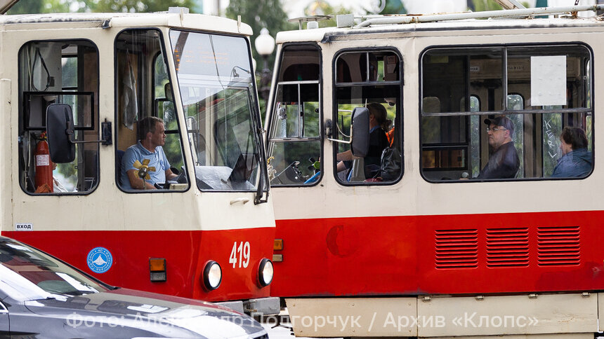 Из-за аварии на пл. Победы трамваи поедут по маленькому кругу - Новости Калининграда | Фото: Александр Подгорчук / Архив «Клопс»