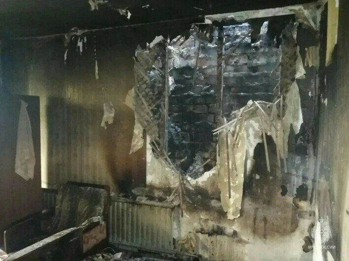 В Зеленоградском районе при тушении пожара спасатели обнаружили погибшего мужчину - Новости Калининграда | Фото: пресс-служба МЧС по Калининградской области