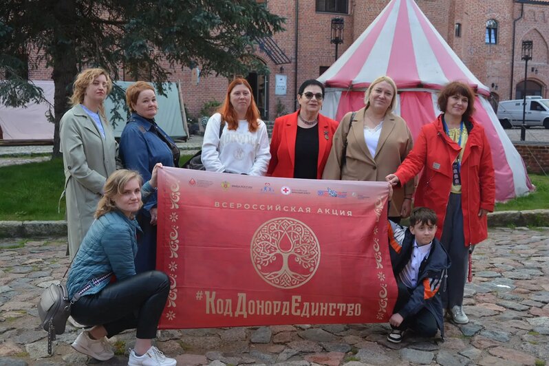 Встреча произошла в обстановке каминного зала музея «Замок Нойхаузен» в Гурьевске | Фото: правительство Калининградской области