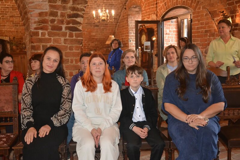 Встреча произошла в обстановке каминного зала музея «Замок Нойхаузен» в Гурьевске | Фото: правительство Калининградской области