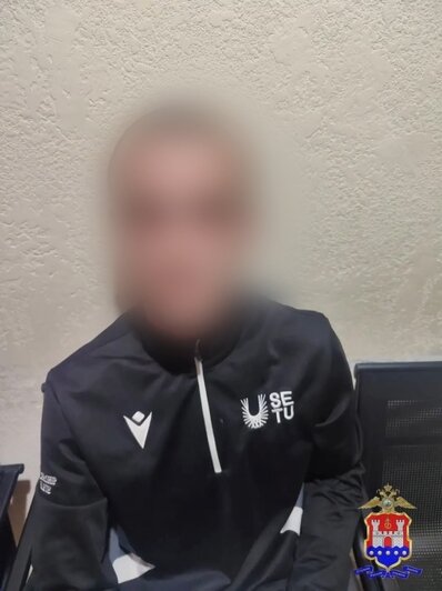 «Закурить найдётся?»: в Калининграде классический гоп-стоп обернулся неожиданной находкой для полиции - Новости Калининграда | Фото: сообщество УМВД России по Калининградской области / «ВКонтакте»