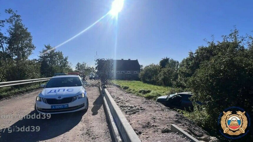 В Полесском районе водитель Audi разогнался на грунтовке, врезался в ограждение и погиб (видео) - Новости Калининграда | Фото: Госавтоинспекция Калининградской области