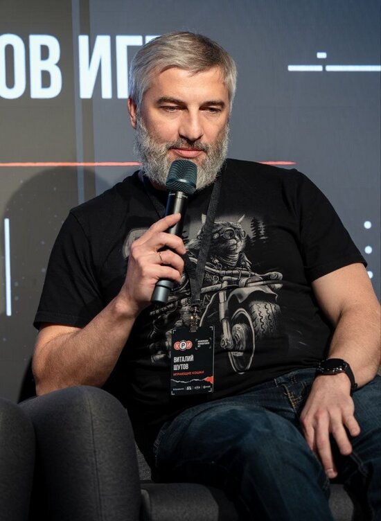 Виталий Шутов — креативный директор компании «Играющие кошки». Старожил Российской игровой индустрии, выпустивший свою первую игру ещё в прошлом веке. Автор нескольких десятков игр: от «Код доступа — РАЙ» и «Альфа Антитеррор» до «Передний Край» и «Гостомельские богатыри»