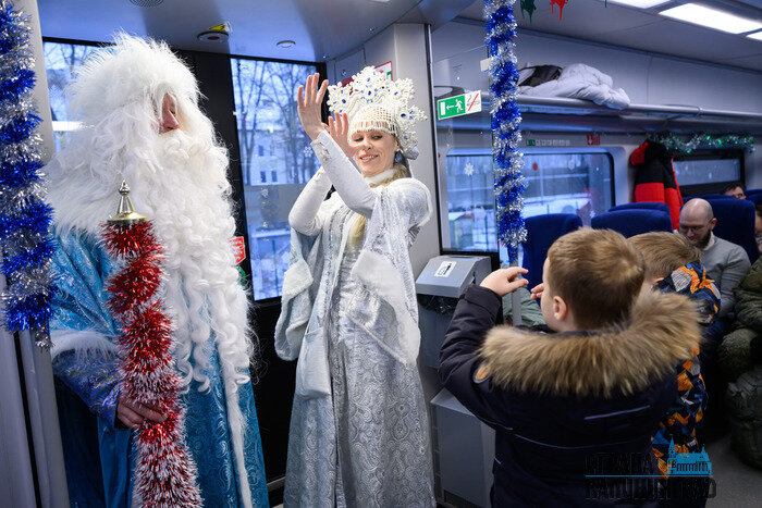 Ещё можно успеть: Новогодний экспресс будет ходить до 5 января