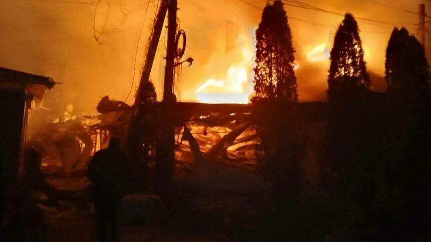 Число жертв удара украинских дронов по кафе в Херсонской области достигло 28  - Новости Калининграда | Фото: телеграм-канал Владимира Сальдо