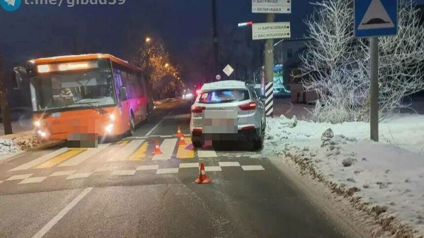 В Калининграде на улице Подполковника Емельянова водитель сбил женщину - Новости Калининграда | Фото: ГАИ