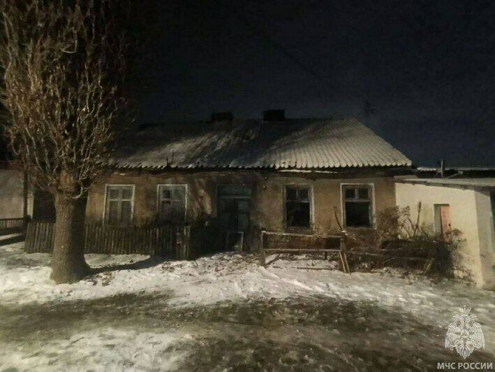 В Гусеве потушили пожар и нашли тело местного жителя (фото) - Новости Калининграда | Фото: ГУ МЧС России по Калининградской области