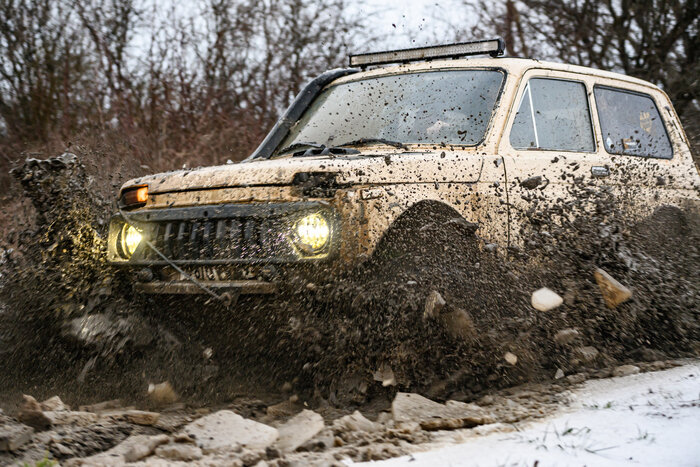 Когда асфальт заканчивается: снежный заезд внедорожников под Калининградом (фото)