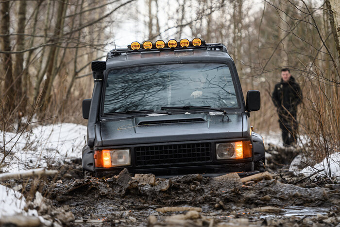 Когда асфальт заканчивается: снежный заезд внедорожников под Калининградом (фото)