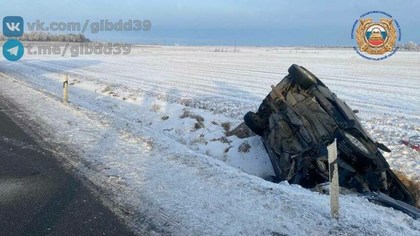 В Гвардейском районе водитель Nissan съехал в придорожный кювет и погиб на месте - Новости Калининграда | Фото: ГАИ
