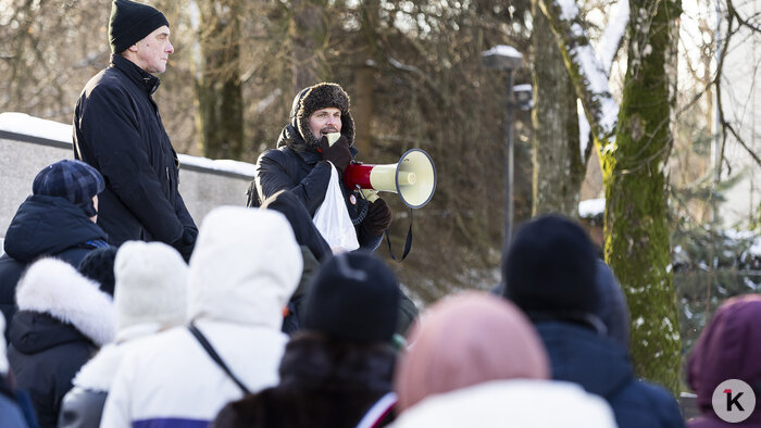 Отмороженный протест: в Калининграде прошёл митинг против застройки зелёных зон и загрязнения окружающей среды (фото) - Новости Калининграда | Фото: Александр Подгорчук / «Клопс»
