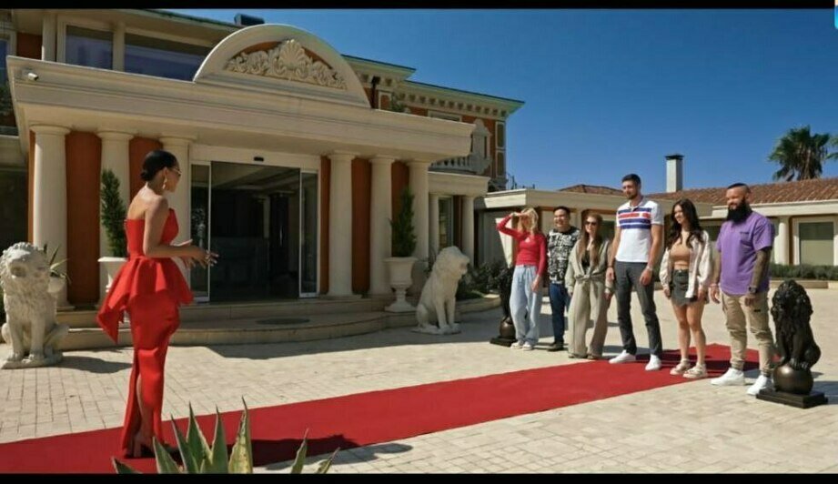 Калининградка снимала ролики на улицах, чтобы попасть в телешоу «Выжить в Стамбуле» с Ляйсан Утяшевой - Новости Калининграда