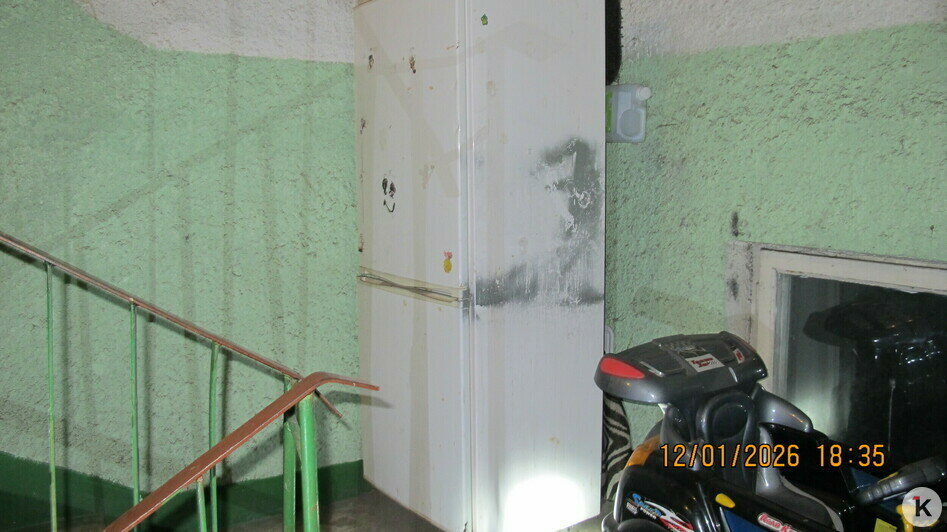 Жители дома в Рябиновке полтора года добиваются безопасности электрощита, однажды уже ставшего причиной пожара (фото)   - Новости Калининграда | Фото: Евгений 