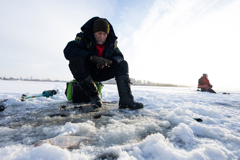 Безопасные 15 сантиметров: как в Калининграде следят за толщиной льда (фоторепортаж)  - Новости Калининграда | Фото: Александр Подгорчук / «Клопс»