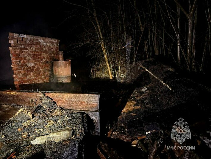 Тушили баню — обнаружили тело: в Калининградской области при пожаре погиб 55-летний мужчина   - Новости Калининграда | Фото: ГУ МЧС России по Калининградской области