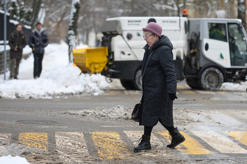 Люди жаловались на неубранные от снега и льда дороги | Фото: Александр Мелехов