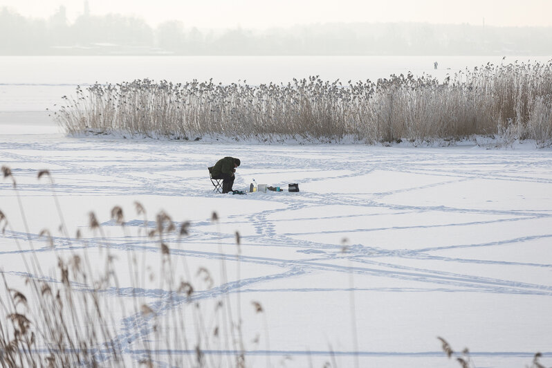 Безопасные 15 сантиметров: как в Калининграде следят за толщиной льда (фоторепортаж)  - Новости Калининграда | Фото: Александр Подгорчук / «Клопс»