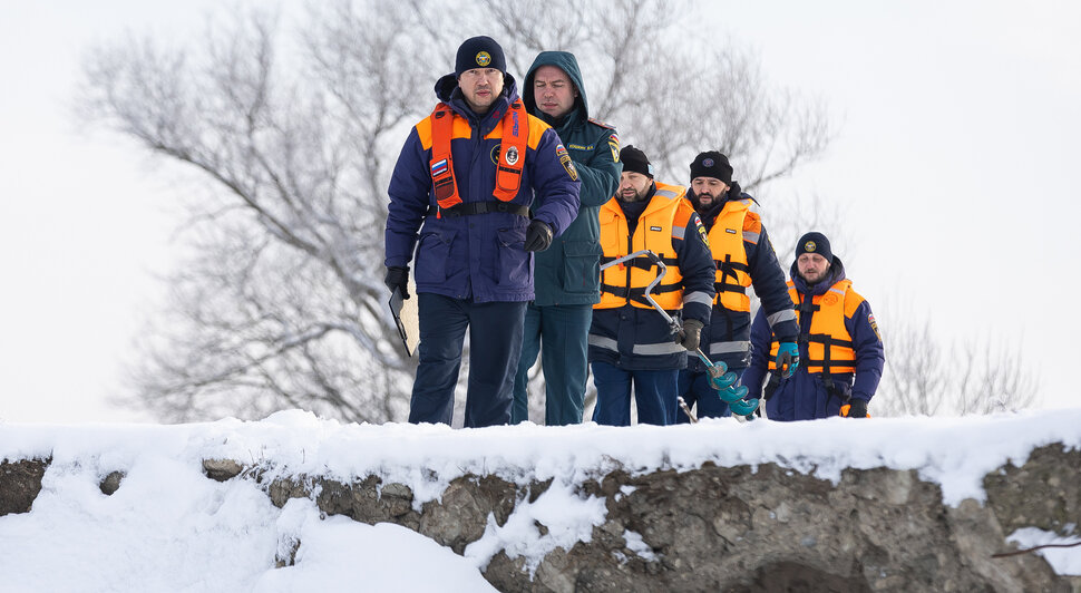 Безопасные 15 сантиметров: как в Калининграде следят за толщиной льда (фоторепортаж)  - Новости Калининграда | Фото: Александр Подгорчук / «Клопс»