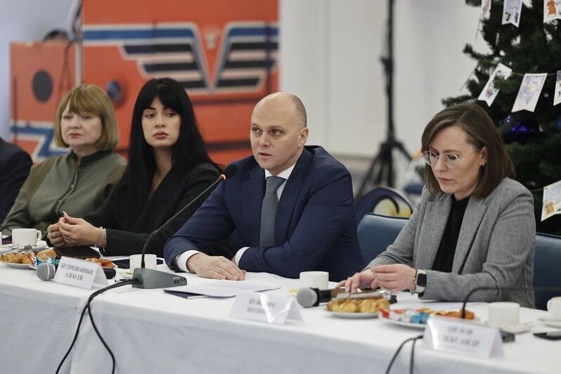 Общение прошло в неформальной обстановке | Фото: пресс-служба правительства Калининградской области