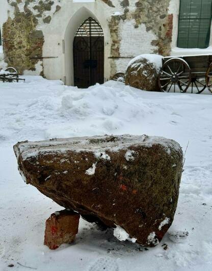 В Зеленоградском районе нашли загадочный каменный объект на месте старинной усадьбы (фото) - Новости Калининграда | Фото: канал «Кирха Рудау. Парк-музей» / Telegram